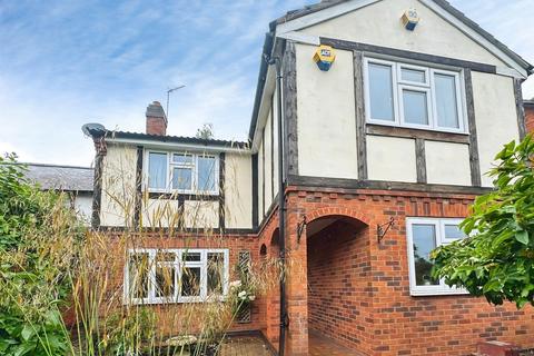 4 bedroom detached house for sale, Forest Road, LOUGHBOROUGH