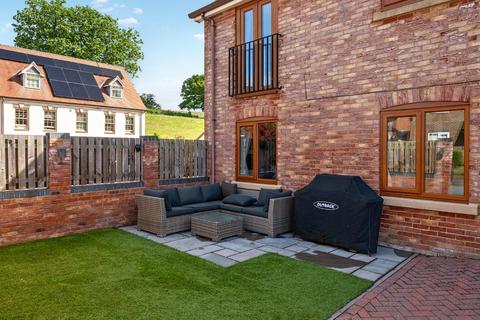 3 bedroom house for sale, Ffordd Spoonley, Llansantffraid