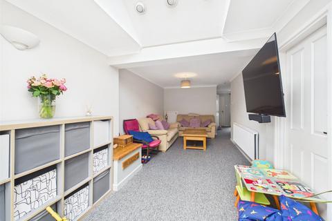 3 bedroom terraced house to rent, Hamilton Road, Oxfordshire OX9