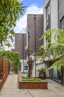 2 bedroom apartment for sale, Harmood Grove, London, NW1