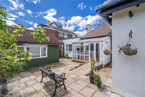 4 bedroom bungalow for sale, Pennhouse Avenue, Penn, Wolverhampton, West Midlands, WV4
