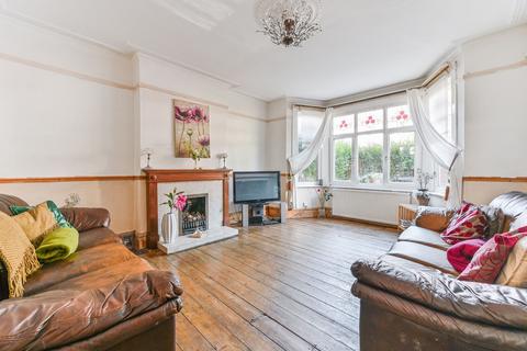 3 bedroom end of terrace house for sale, Lyndhurst Road, Thornton Heath, CR7