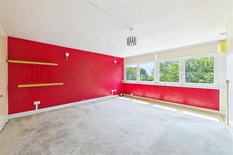 2 bedroom flat for sale, Perfectly placed for Clevedon living