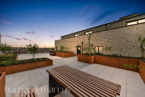 Studio for sale, Abbey Wall, Station Road, London