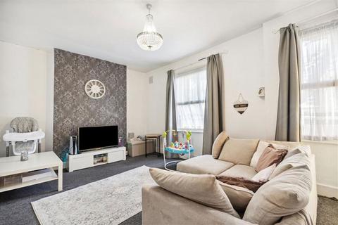 Grosvenor Park, London SE5