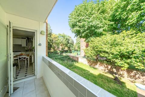 undefined, Boyton Road, London, N8