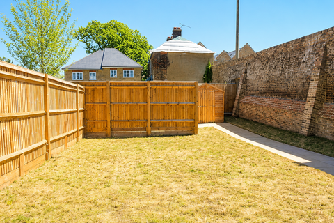 4 bedroom semi-detached house for sale, Trent Park, Enfield EN4
