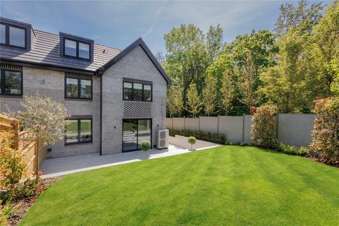 5 bedroom semi-detached house for sale, Watford Road, Radlett, Hertfordshire, WD7