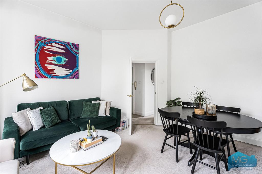 Apartment in London, Stroud Green - View 4