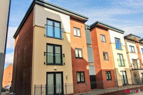 2 bedroom flat to rent, Ravenswood House, Amber Close, Newport