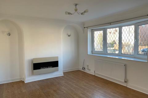 3 bedroom semi-detached house to rent, Highstone Vale, BARNSLEY