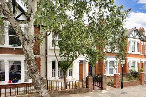 Kent Road, Chiswick, London, W4