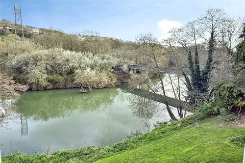 2 bedroom apartment for sale, Grosvenor Bridge Road