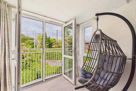 2 bedroom apartment for sale, Shardeloes Court, Newgate Street, Cottingham, HU16 4EB