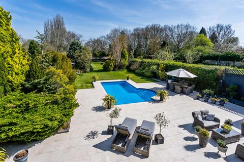 5 bedroom detached house for sale, Rumbush Lane, Earlswood, Solihull