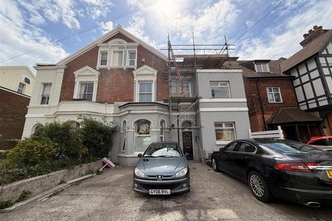 1 bed flat/apartment for rent in Sedlescombe Road South, St Leonards-On-Sea