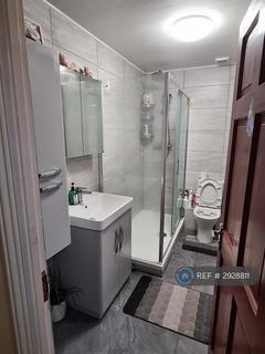 2 bedroom terraced house to rent, Pacific Close, Feltham, TW14