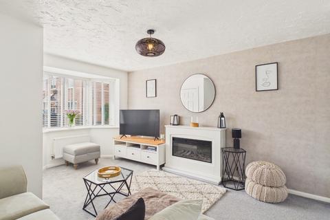 3 bedroom semi-detached house for sale, Coltman Close, Beverley, East Riding Of Yorkshire, HU17 9GT