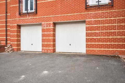 2 bedroom flat for sale, Merton Way, Walsall, West Midlands, WS2