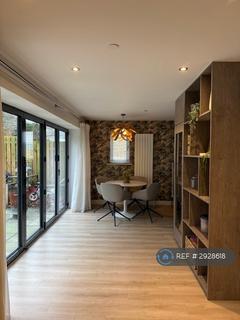 undefined, New Mill Road, Holmfirth, HD9