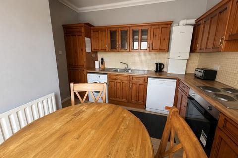 2 bedroom flat to rent, Parchment Street, Furnished, Winchester