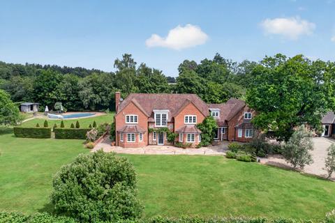 undefined, Southend Henley-on-thames, RG9 6JP