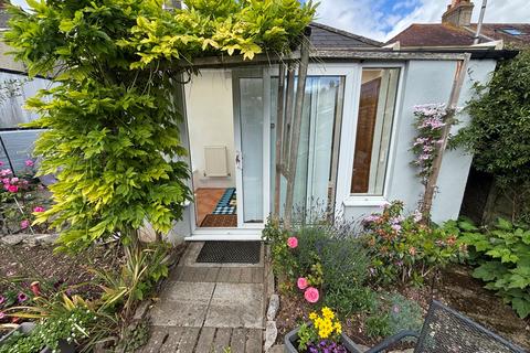 1 bedroom flat to rent, St. Georges Road, Torquay TQ1