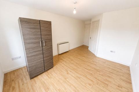 2 bedroom ground floor flat to rent, Renson Close, Peterborough, PE4