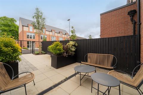 4 bedroom terraced house for sale, Stafford Close, Victoria Park