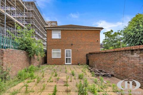 undefined, Boyd Avenue, Southall