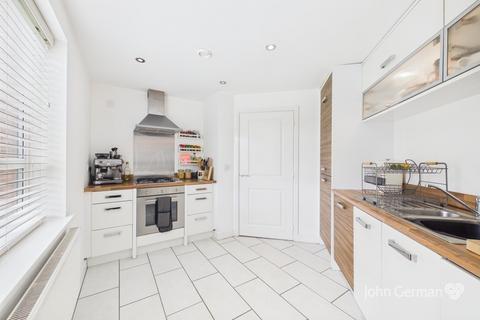 2 bedroom ground floor flat for sale, Alpine House, Strawberry Lane, Lichfield
