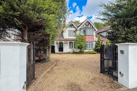 Brighton Road, Coulsdon CR5