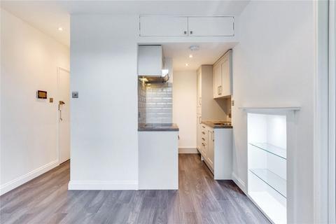 Studio to rent, Shirland Road, London W9
