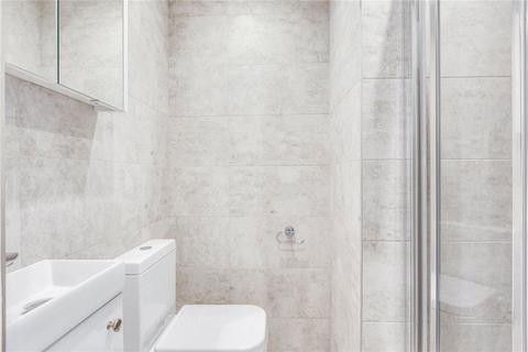 Studio to rent, Shirland Road, London W9