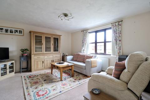 2 bedroom bungalow for sale, Epsom Grove, Bletchley, Milton Keynes