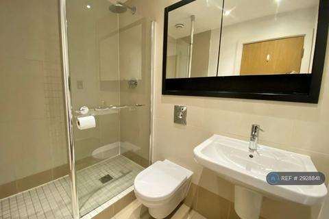 2 bedroom flat to rent, Pond Garth, York, YO1