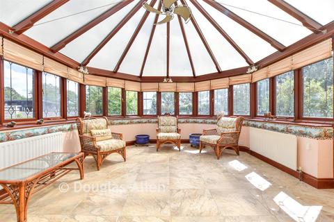 2 bedroom detached bungalow for sale, Marks Farm Lane, Chelmsford CM3
