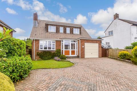 3 bedroom chalet for sale, Staplers Road, Newport PO30