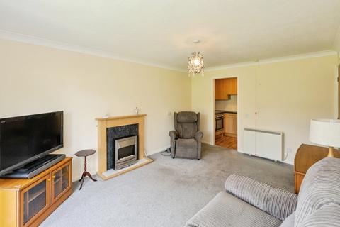 undefined, Oulton Court, Grappenhall WA4