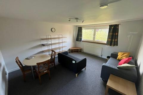 3 bedroom flat to rent, Calder Place, Edinburgh, EH11