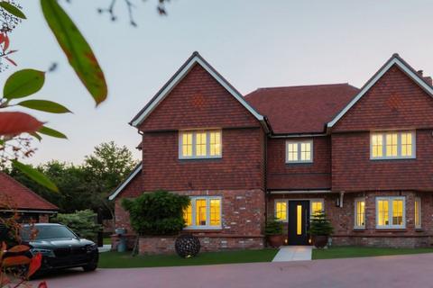 5 bedroom detached house for sale, Parsonage Croft, Etchingham