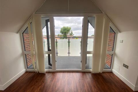 2 bedroom maisonette to rent, Wrotham Road, Meopham