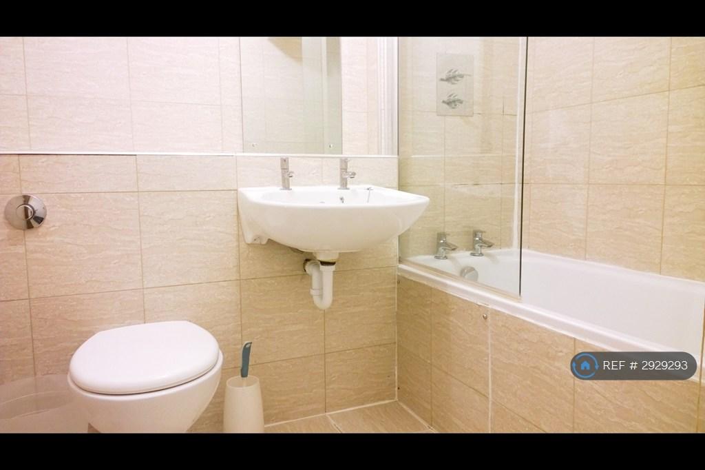 House in London, London Borough of Islington - View 4