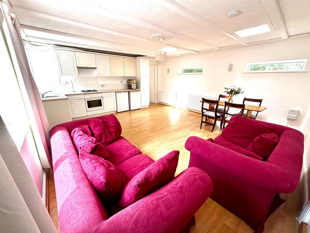 Apartment in Southampton, Bevois Mount, Portswood - View 4