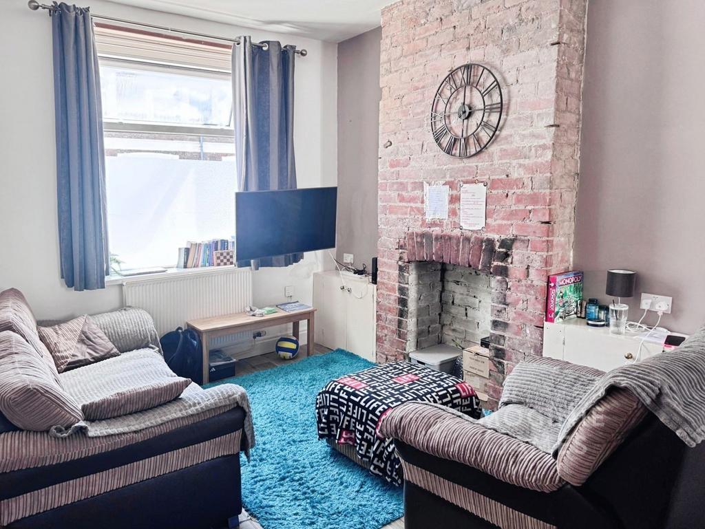 House in Cardiff, Tredegarville, Roath - View 2