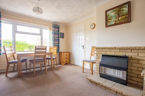 2 bedroom semi-detached bungalow for sale, Earl Close, Dersingham