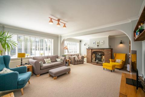 4 bedroom detached bungalow for sale, Swan Lane, Sellindge, TN25