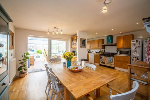 4 bedroom detached bungalow for sale, Swan Lane, Sellindge, TN25