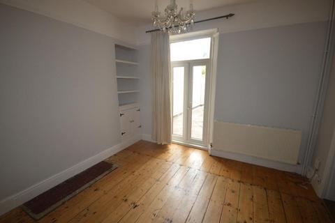 3 bedroom house to rent, Clinton Road, Redruth