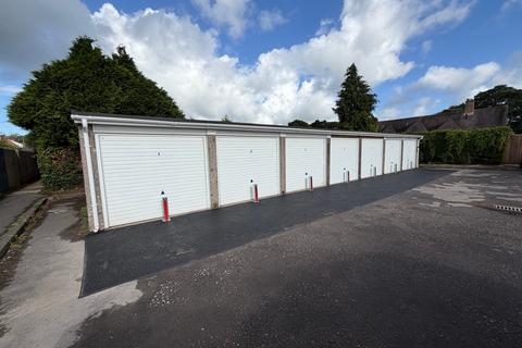 Garage to rent, Middlehill Road , Colehill, Wimborne, BH21